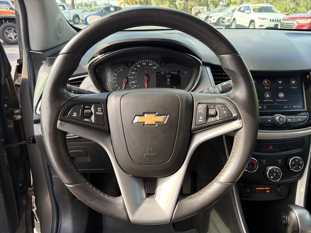 Chevrolet Trax Vehicle Full-screen Gallery Image 26