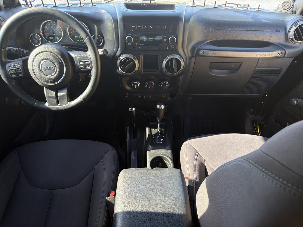 Jeep Wrangler Vehicle Full-screen Gallery Image 11