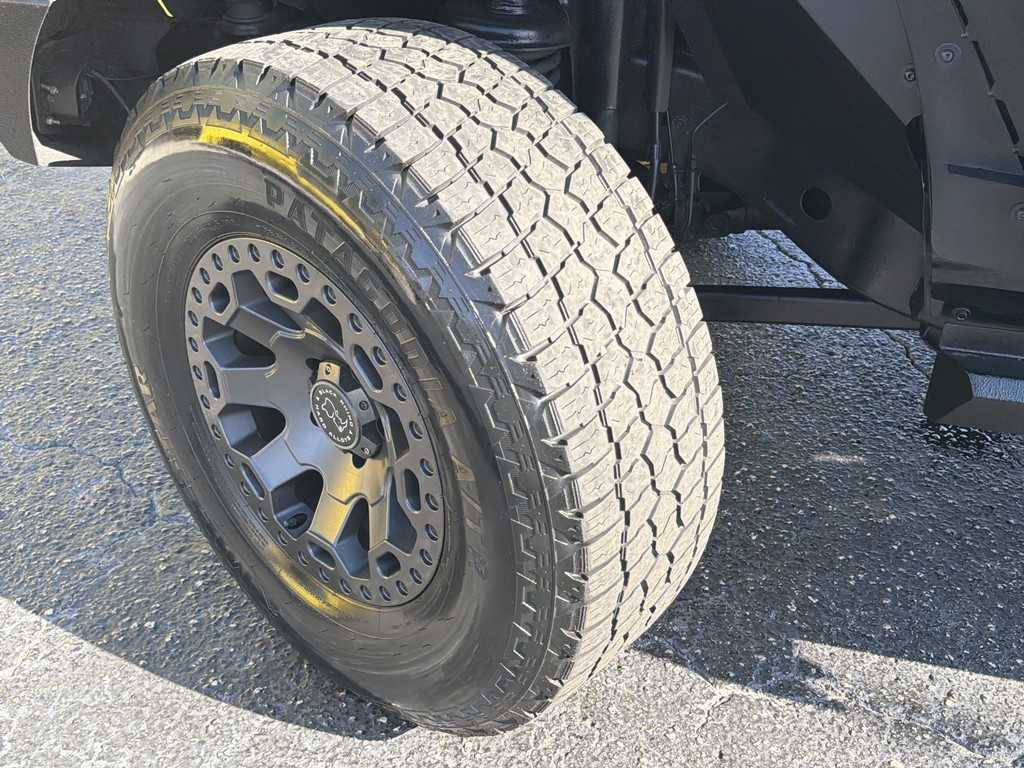 Jeep Wrangler Vehicle Full-screen Gallery Image 22