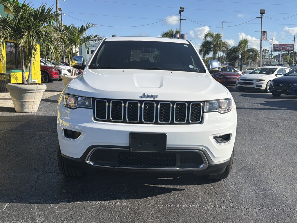 Jeep Grand Cherokee Vehicle Full-screen Gallery Image 05