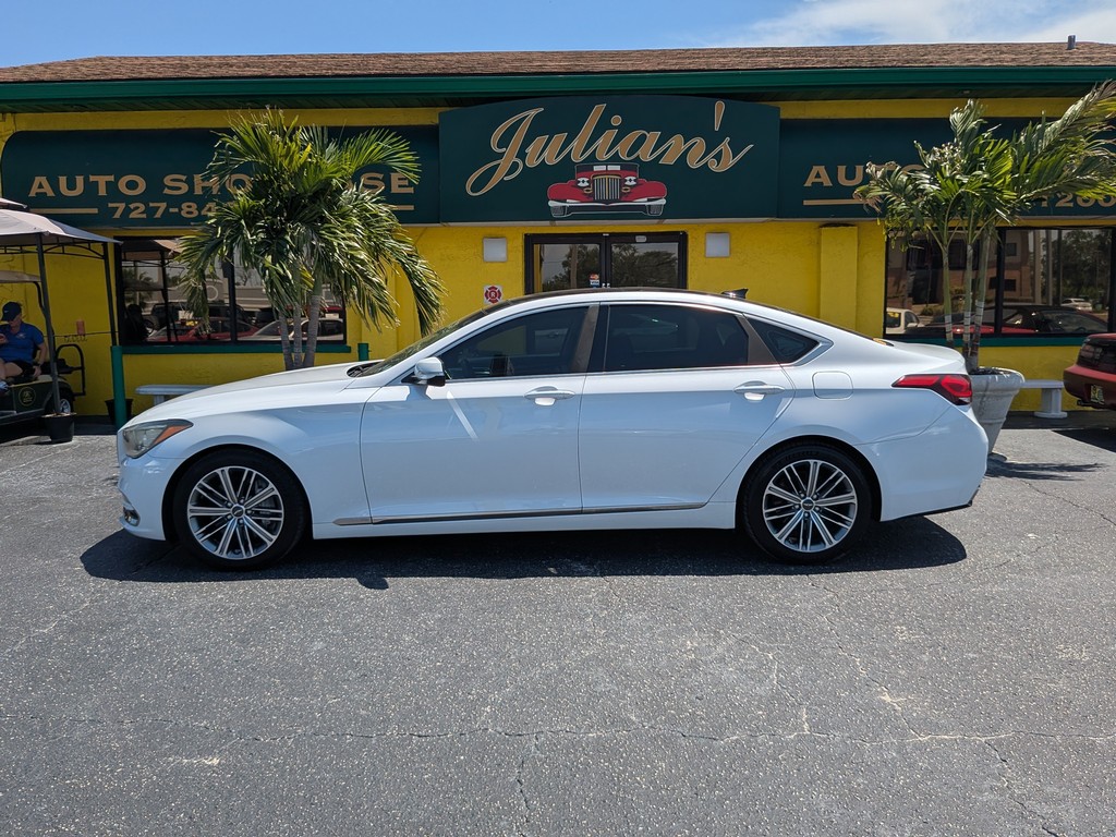 Genesis G80 Vehicle Full-screen Gallery Image 02