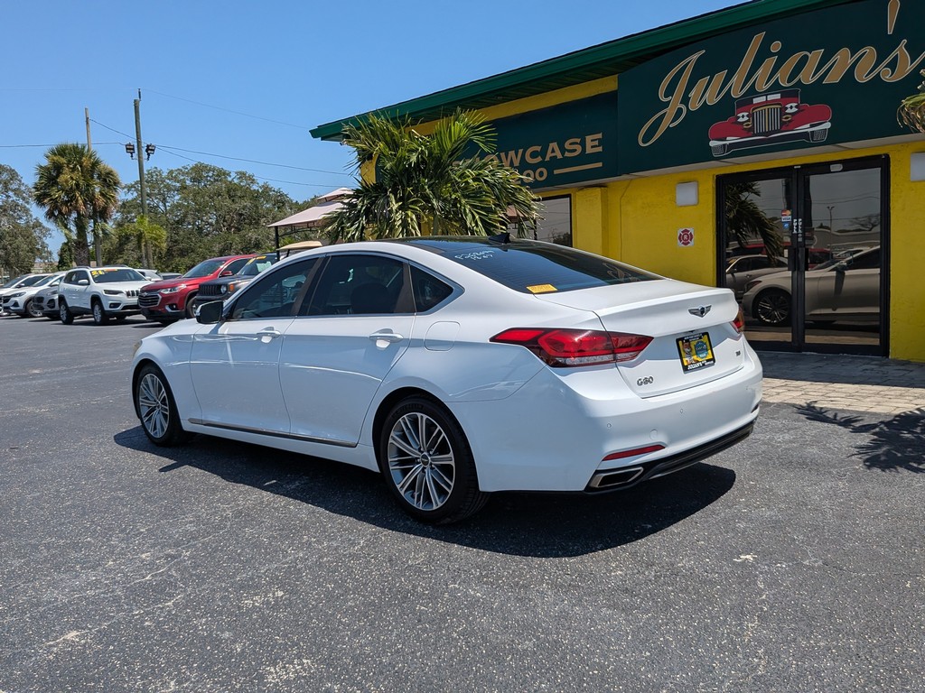 Genesis G80 Vehicle Full-screen Gallery Image 03