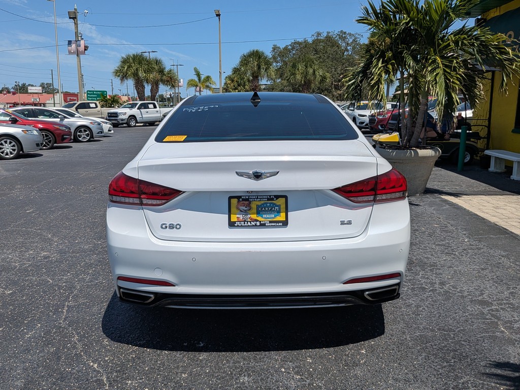 Genesis G80 Vehicle Full-screen Gallery Image 04
