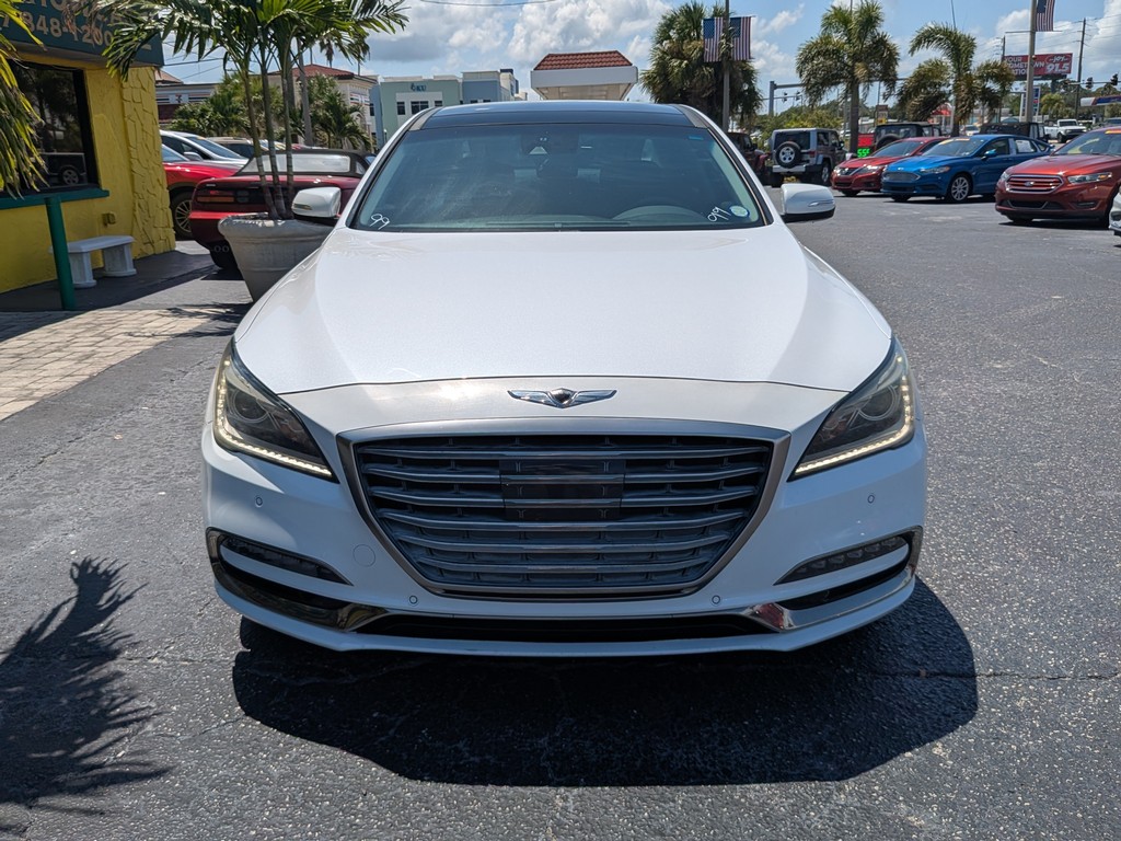 Genesis G80 Vehicle Full-screen Gallery Image 05