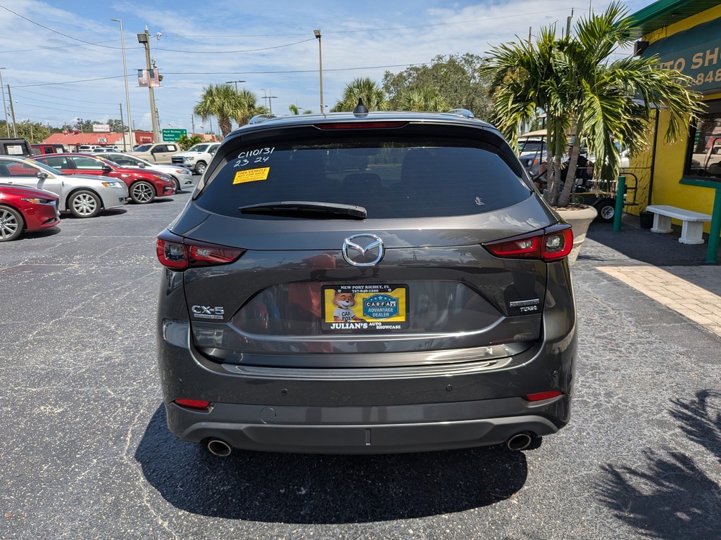 Mazda CX-5 Vehicle Full-screen Gallery Image 04