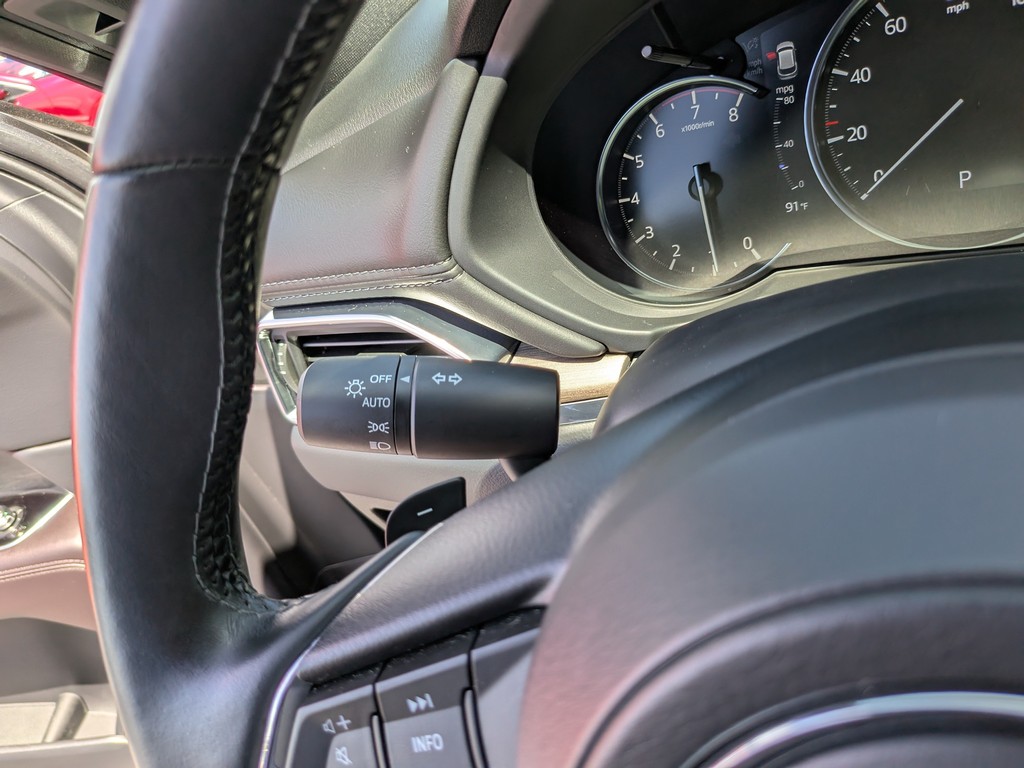 Mazda CX-5 Vehicle Full-screen Gallery Image 34
