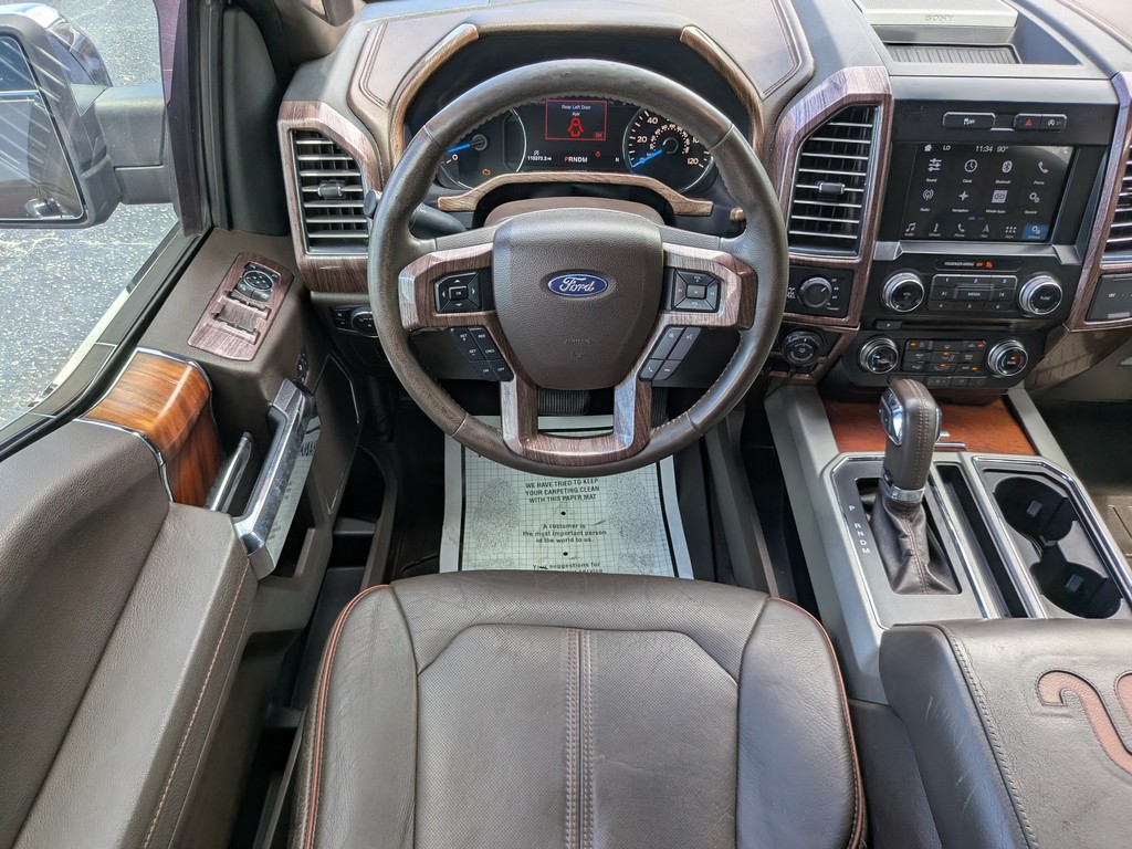 Ford F-150 Vehicle Full-screen Gallery Image 12
