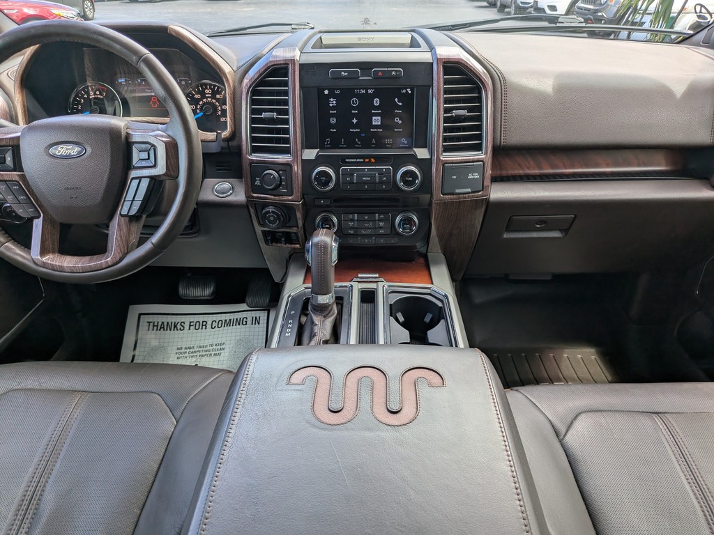 Ford F-150 Vehicle Full-screen Gallery Image 13