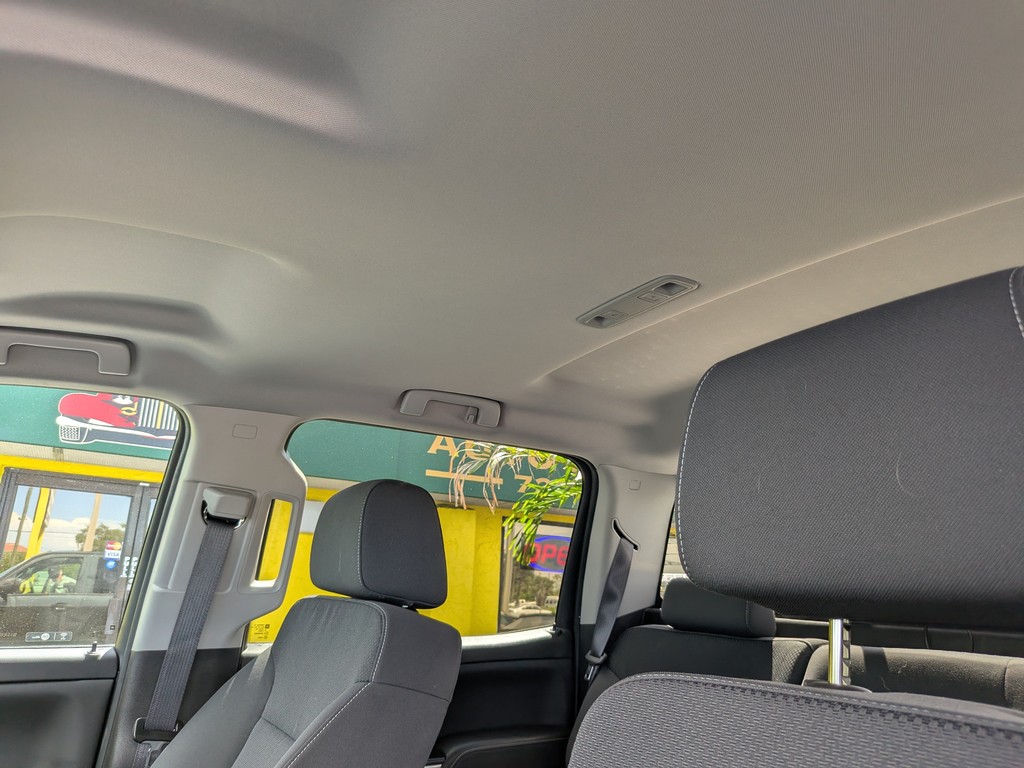 Chevrolet Silverado 1500 4WD Vehicle Full-screen Gallery Image 18