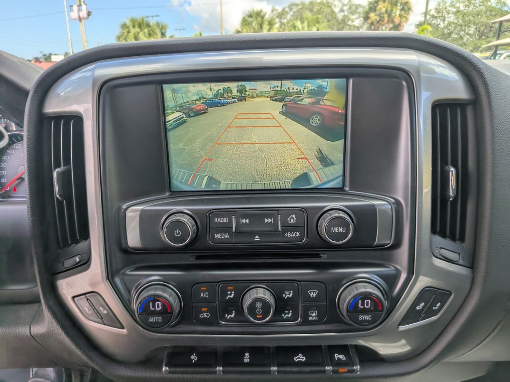 Chevrolet Silverado 1500 4WD Vehicle Full-screen Gallery Image 20