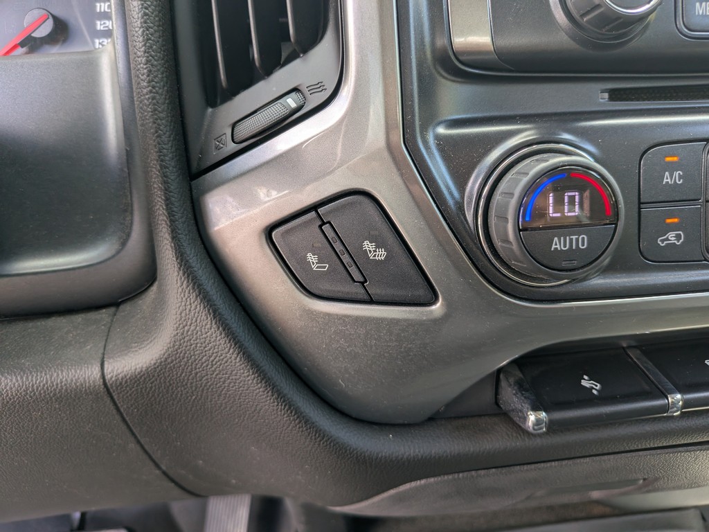 Chevrolet Silverado 1500 4WD Vehicle Full-screen Gallery Image 22