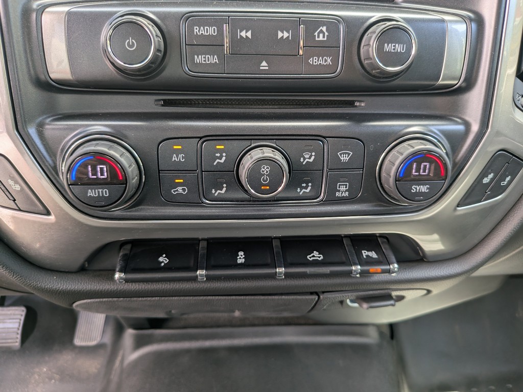 Chevrolet Silverado 1500 4WD Vehicle Full-screen Gallery Image 23
