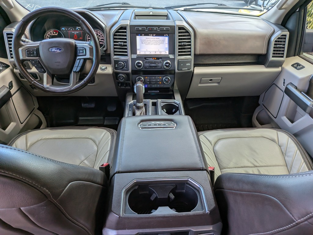 Ford F-150 Vehicle Full-screen Gallery Image 10