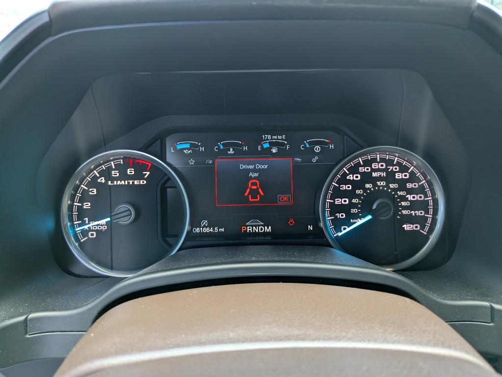 Ford F-150 Vehicle Full-screen Gallery Image 32