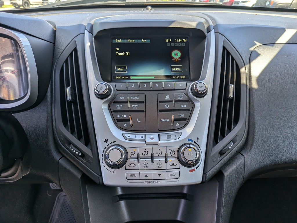 Chevrolet Equinox Vehicle Full-screen Gallery Image 19
