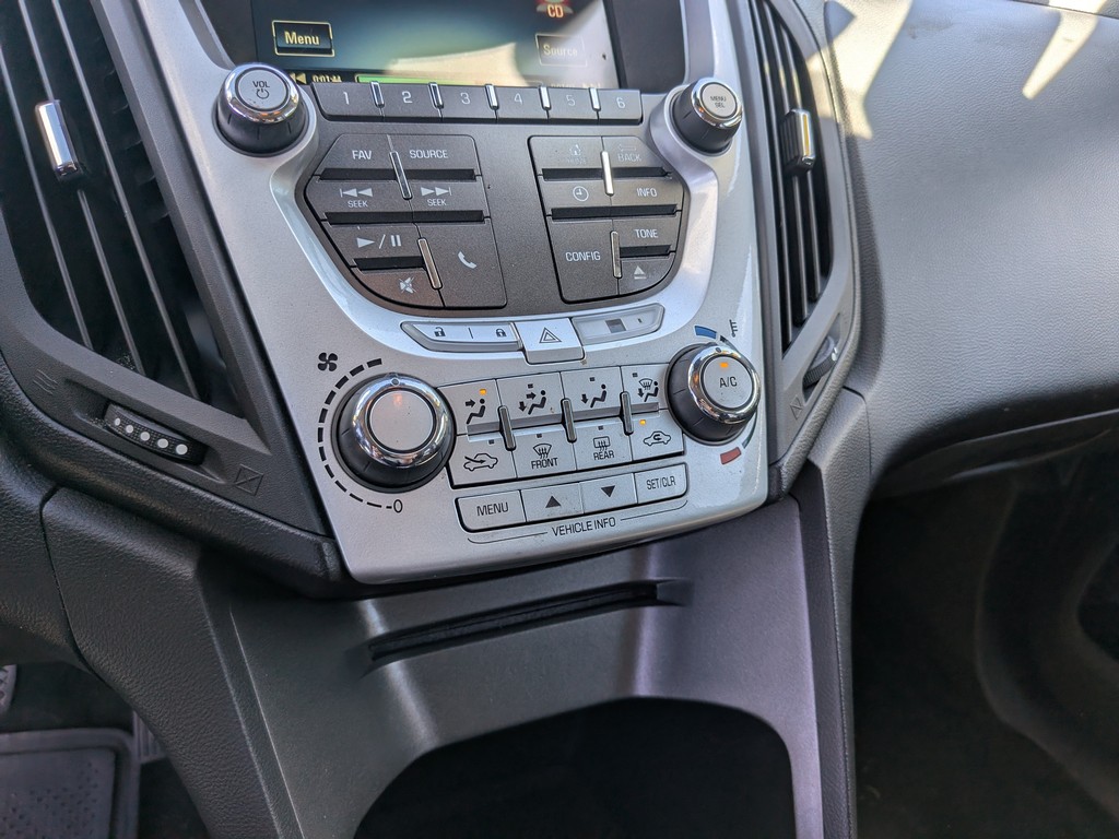 Chevrolet Equinox Vehicle Full-screen Gallery Image 21