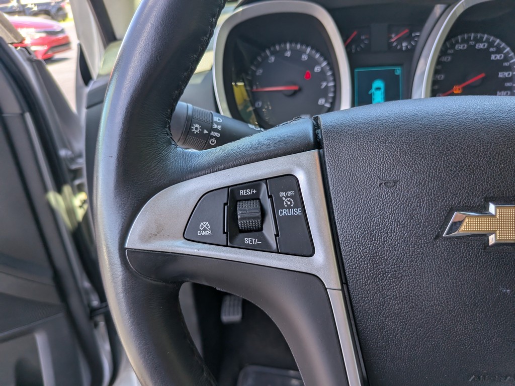 Chevrolet Equinox Vehicle Full-screen Gallery Image 24