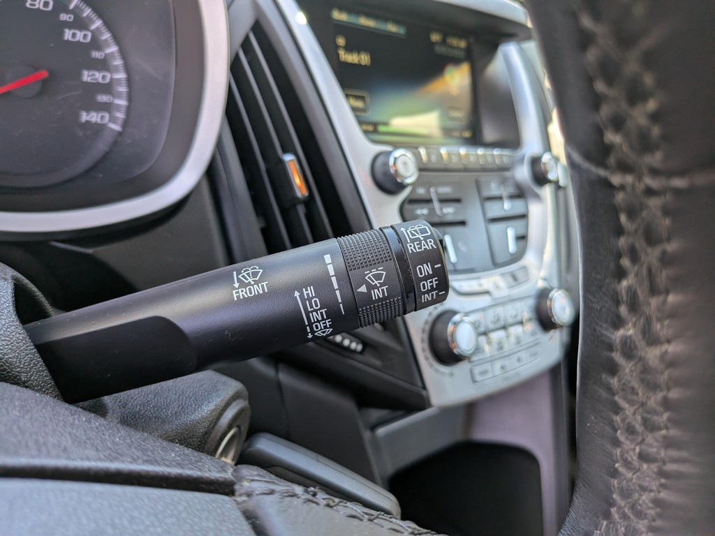 Chevrolet Equinox Vehicle Full-screen Gallery Image 27