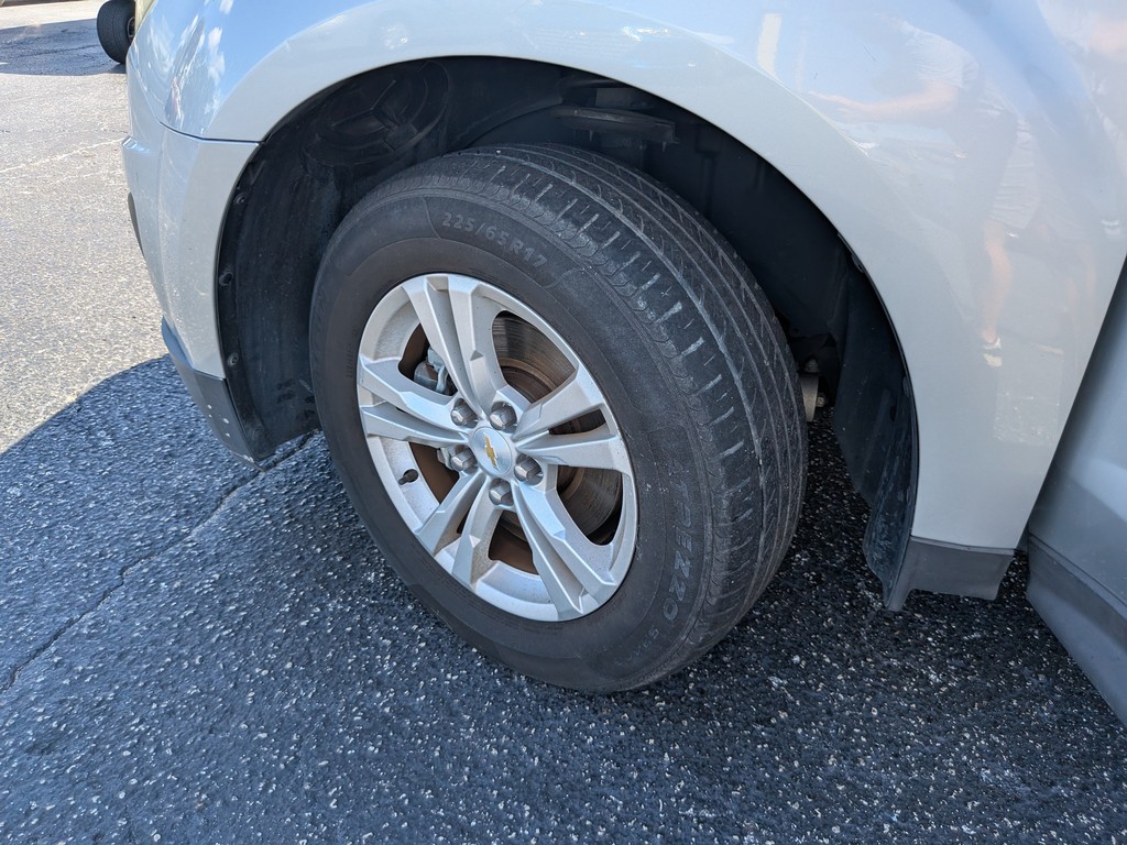 Chevrolet Equinox Vehicle Full-screen Gallery Image 29