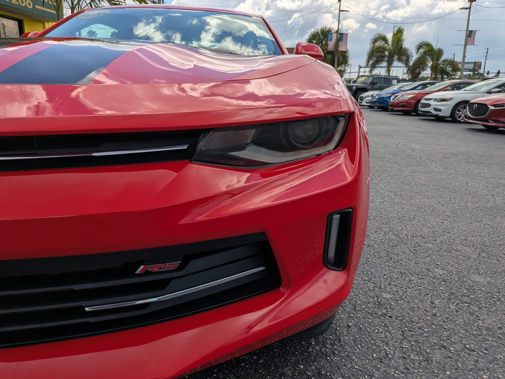 Chevrolet Camaro Vehicle Full-screen Gallery Image 07
