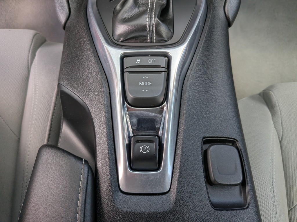 Chevrolet Camaro Vehicle Full-screen Gallery Image 23