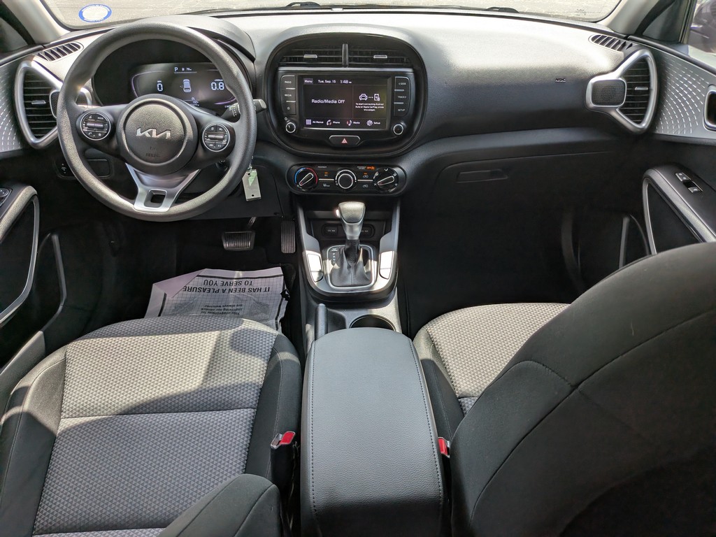 Kia Soul Vehicle Full-screen Gallery Image 03