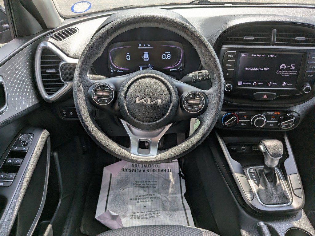 Kia Soul Vehicle Full-screen Gallery Image 04