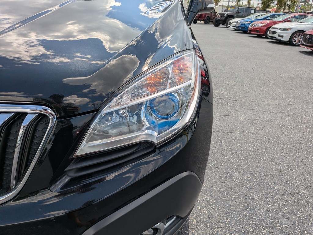 Buick Encore Vehicle Full-screen Gallery Image 06
