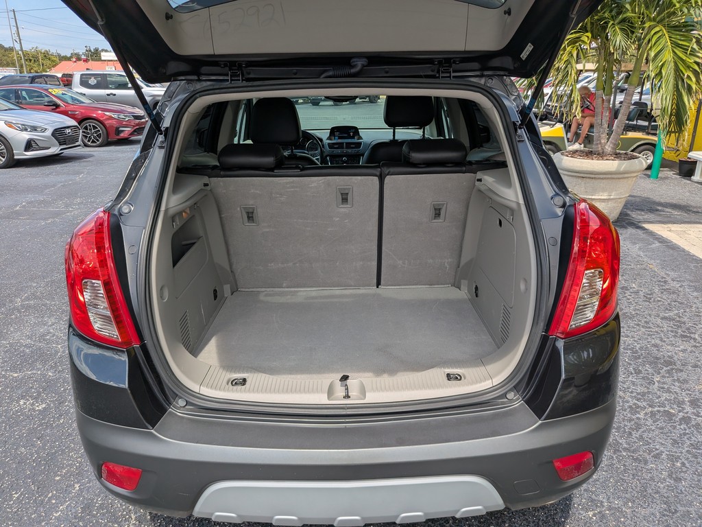 Buick Encore Vehicle Full-screen Gallery Image 09