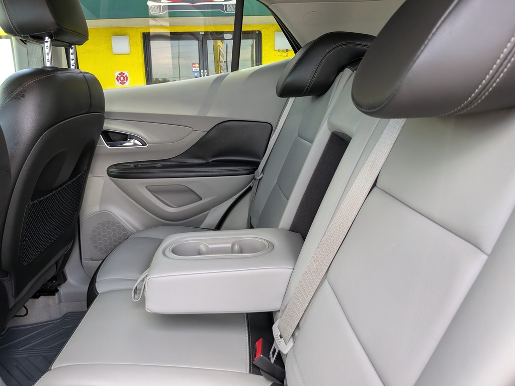 Buick Encore Vehicle Full-screen Gallery Image 16
