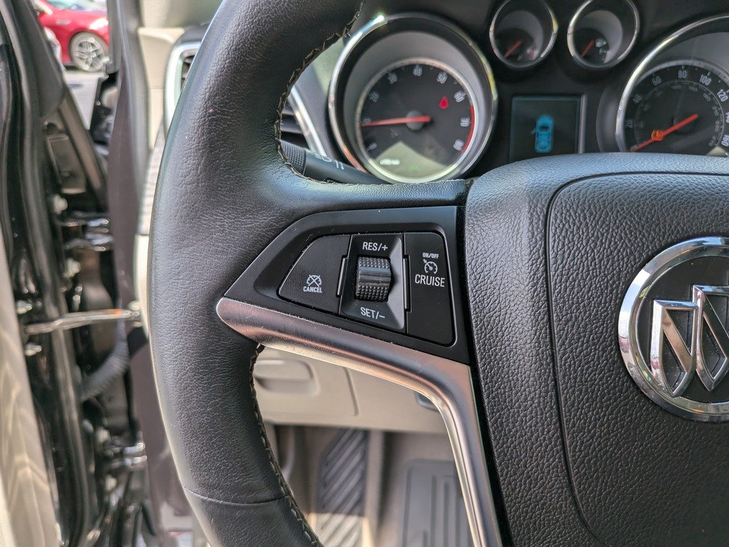 Buick Encore Vehicle Full-screen Gallery Image 27