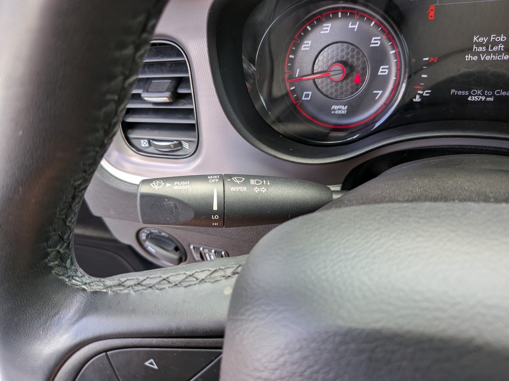 Dodge Charger Vehicle Full-screen Gallery Image 24