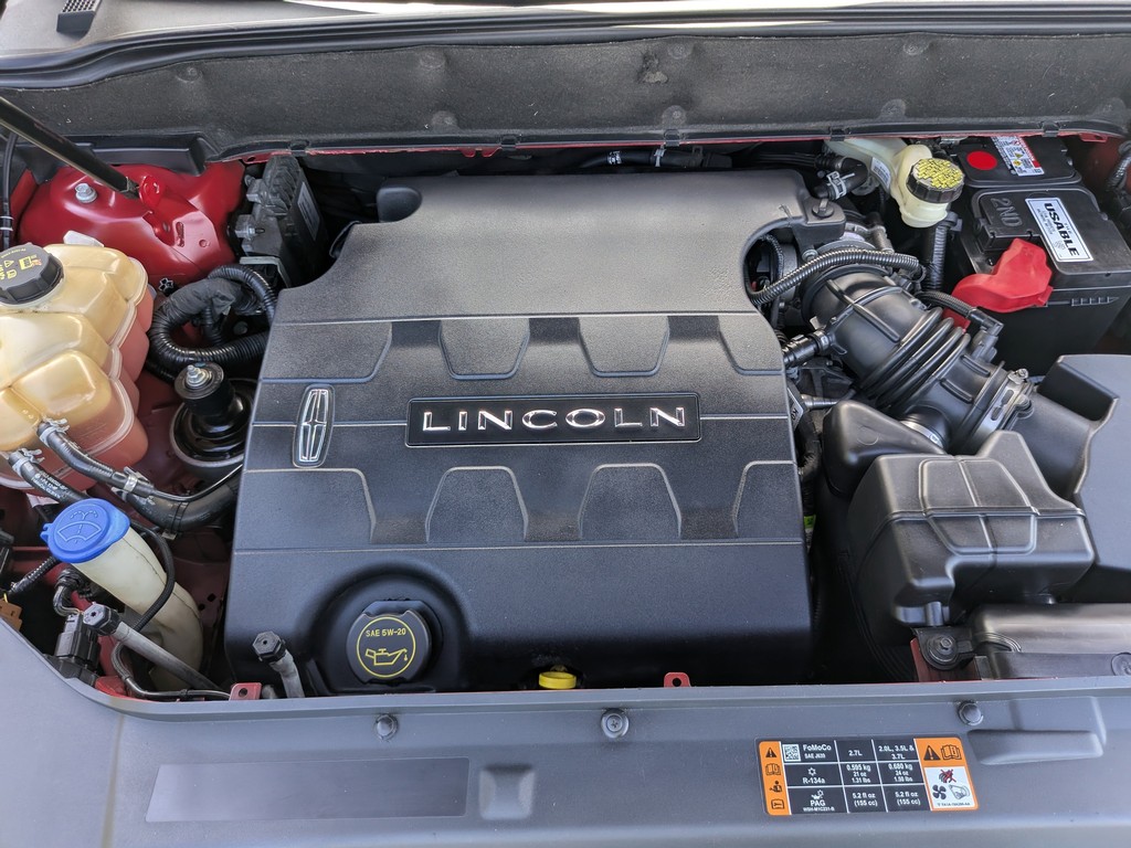 Lincoln MKX Vehicle Full-screen Gallery Image 11