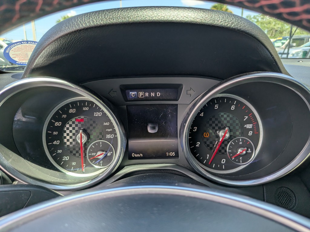 Mercedes-Benz SLC Vehicle Full-screen Gallery Image 29