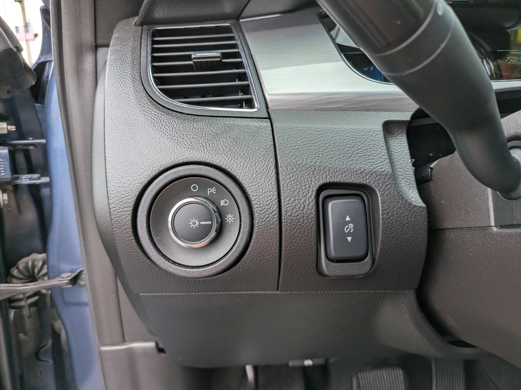 Ford Taurus Vehicle Full-screen Gallery Image 25