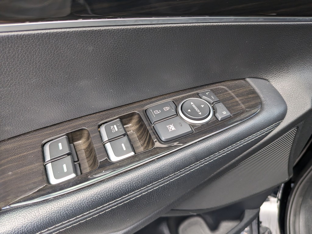 Kia Sorento Vehicle Full-screen Gallery Image 16