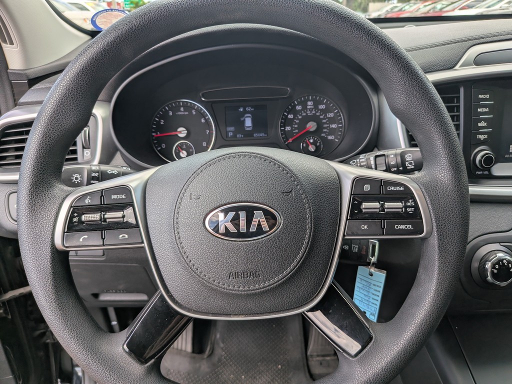 Kia Sorento Vehicle Full-screen Gallery Image 23