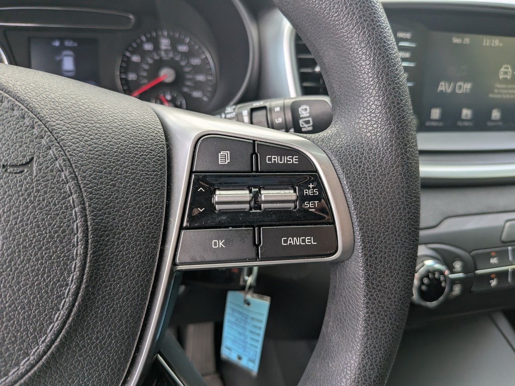 Kia Sorento Vehicle Full-screen Gallery Image 25