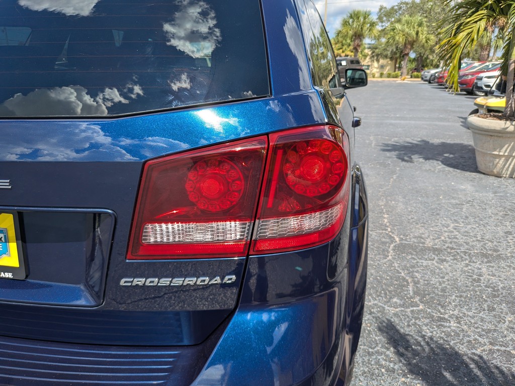 Dodge Journey Vehicle Full-screen Gallery Image 07
