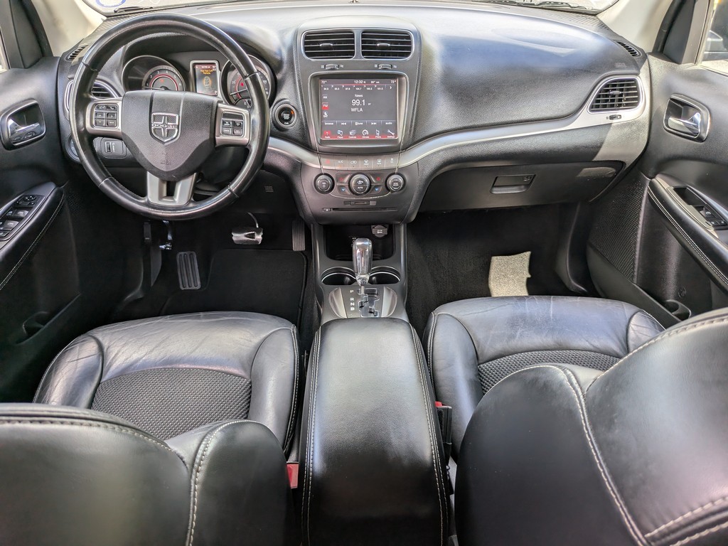 Dodge Journey Vehicle Full-screen Gallery Image 11