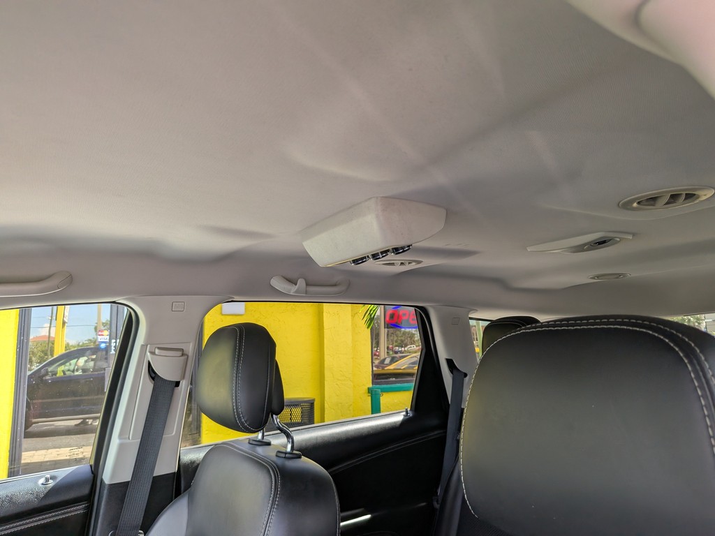 Dodge Journey Vehicle Full-screen Gallery Image 19