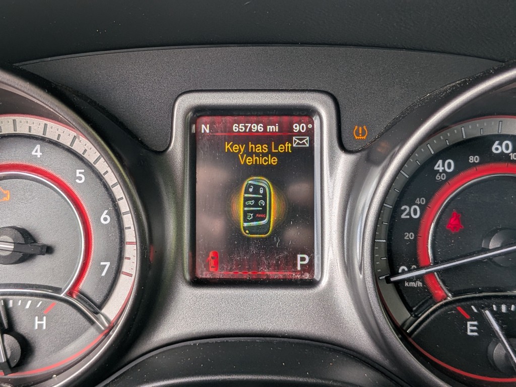 Dodge Journey Vehicle Full-screen Gallery Image 30