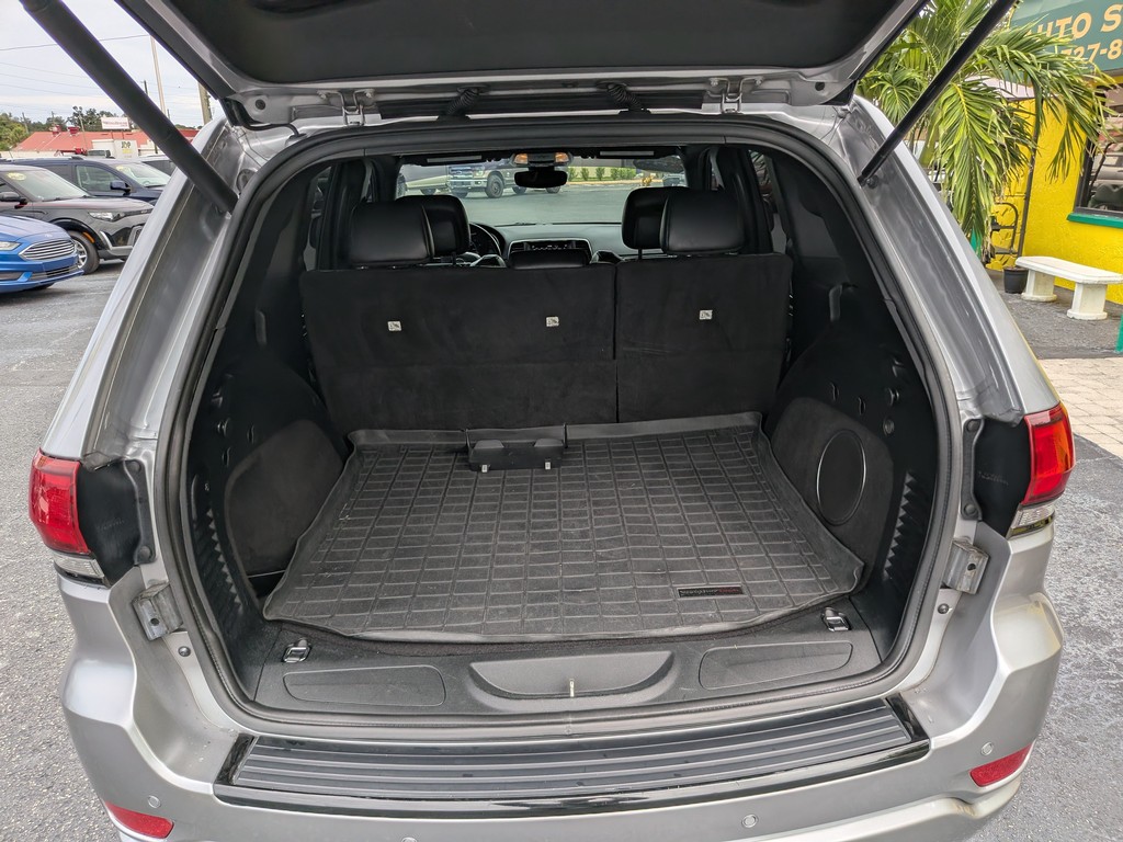 Jeep Grand Cherokee Vehicle Full-screen Gallery Image 09