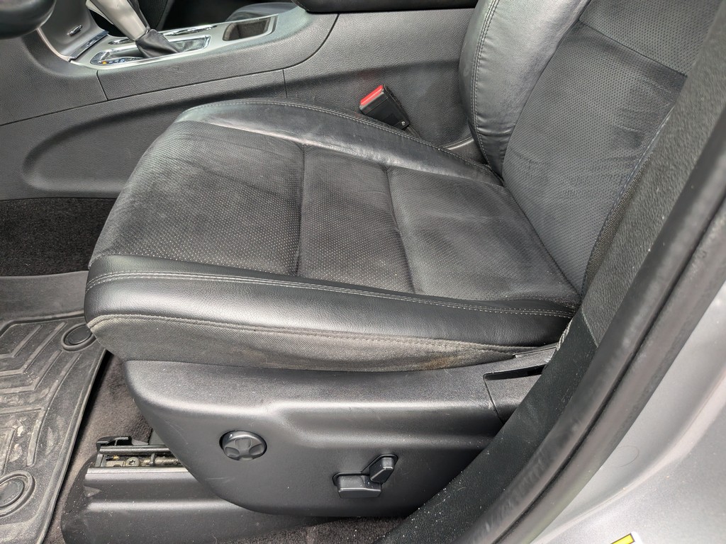 Jeep Grand Cherokee Vehicle Full-screen Gallery Image 19