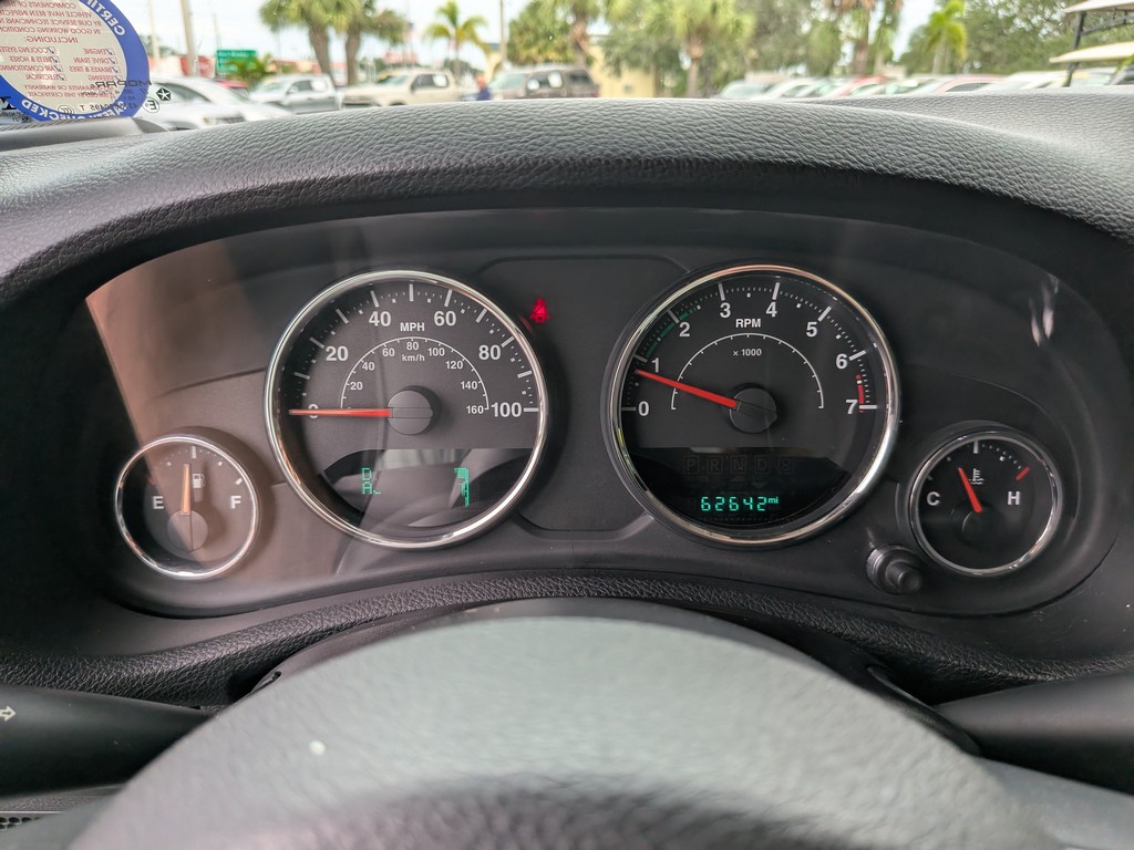 Jeep Wrangler Unlimited Vehicle Full-screen Gallery Image 27