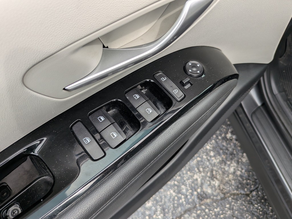 Hyundai Tucson Vehicle Full-screen Gallery Image 15
