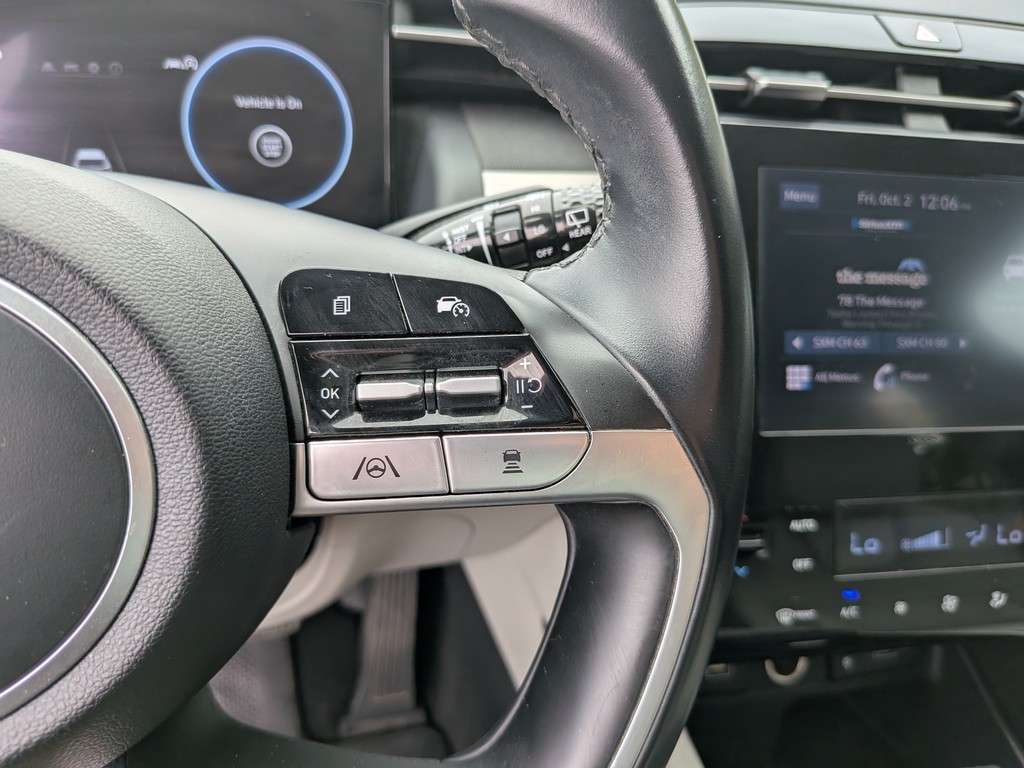 Hyundai Tucson Vehicle Full-screen Gallery Image 26