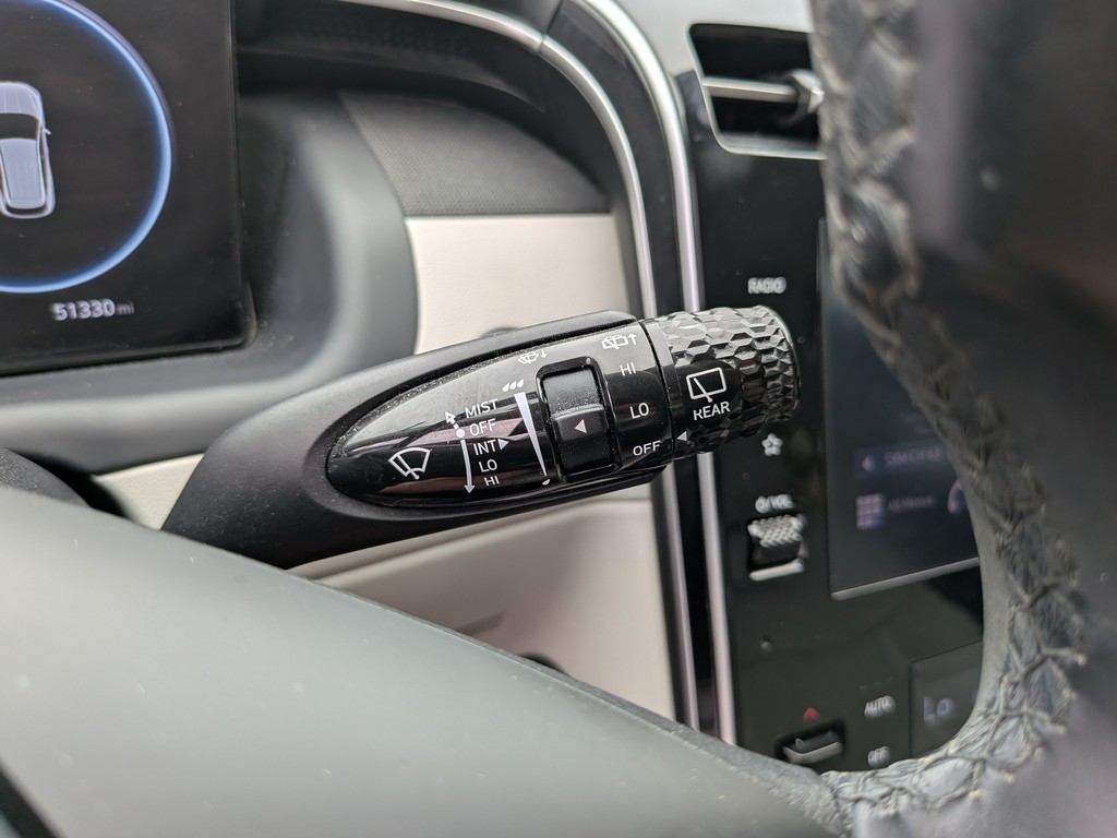Hyundai Tucson Vehicle Full-screen Gallery Image 28