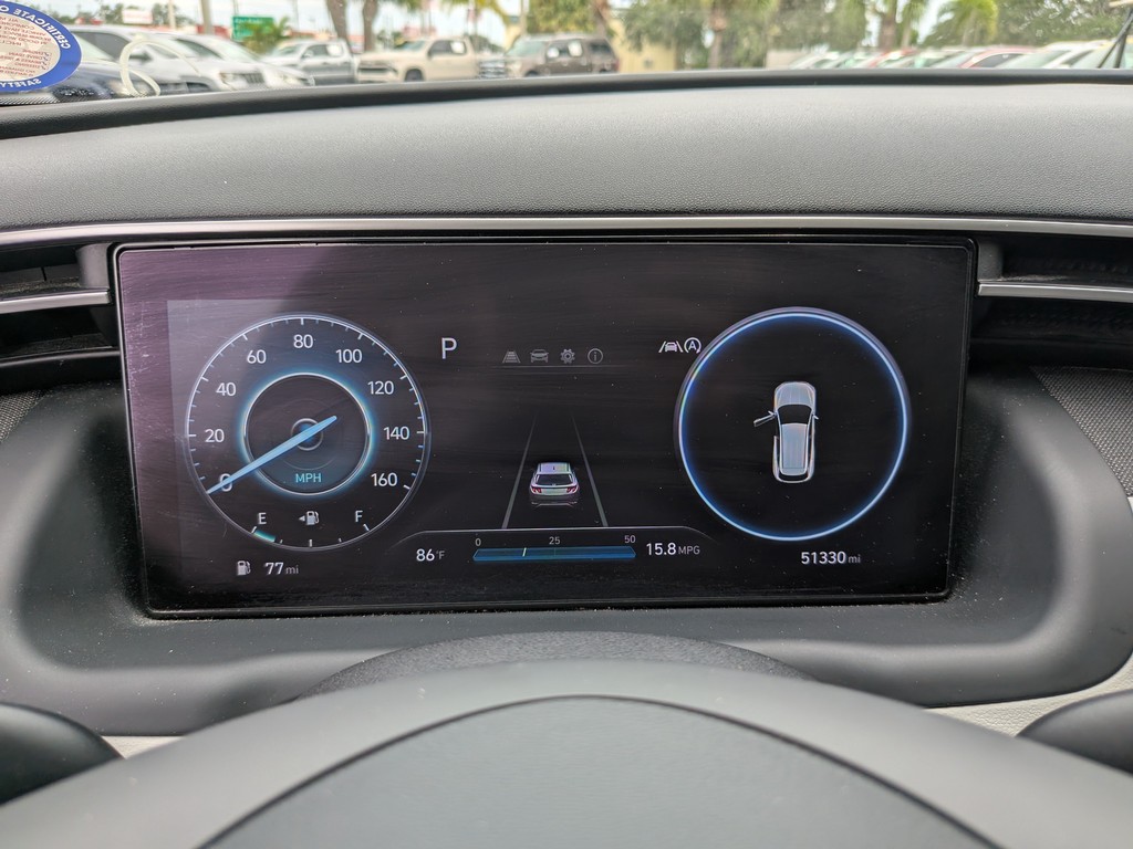 Hyundai Tucson Vehicle Full-screen Gallery Image 29