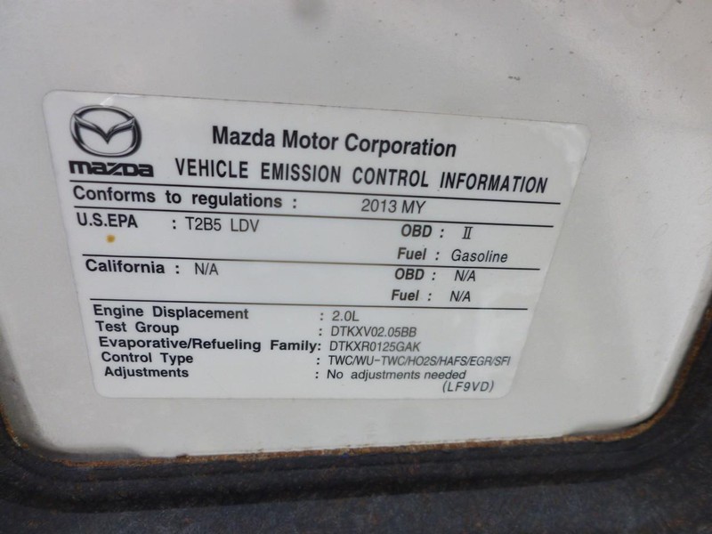 Mazda MX-5 Miata Vehicle Image 18